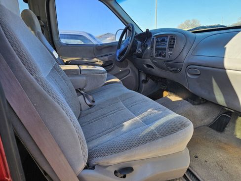 Used 1998 Ford F150 XLT image 8