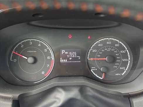 Used 2018 Subaru Crosstrek 2.0i Premium w/ Popular Package #2 AWD/4WD image 10