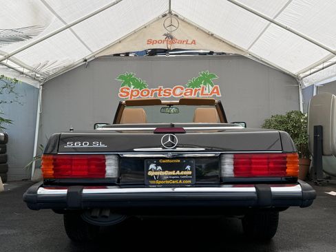 Used 1987 Mercedes-Benz 560 SL image 7