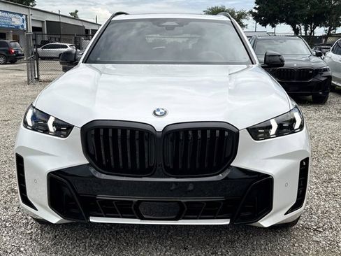 New 2026 BMW X5 xDrive40i w/ M Sport Package AWD/4WD image 8