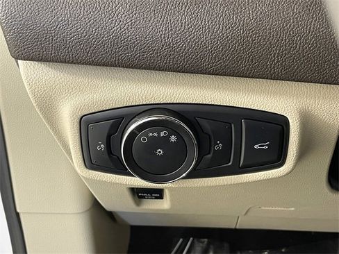 Used 2019 Lincoln MKC Select w/ Select Plus Package image 13