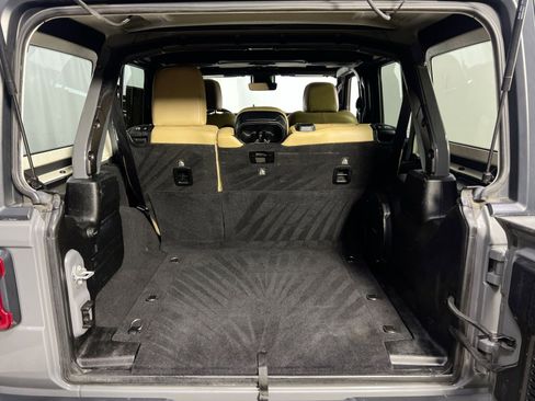 Used 2019 Jeep Wrangler Unlimited Rubicon image 29