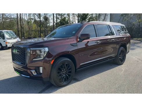 Certified 2023 GMC Yukon XL Denali Ultimate image 4