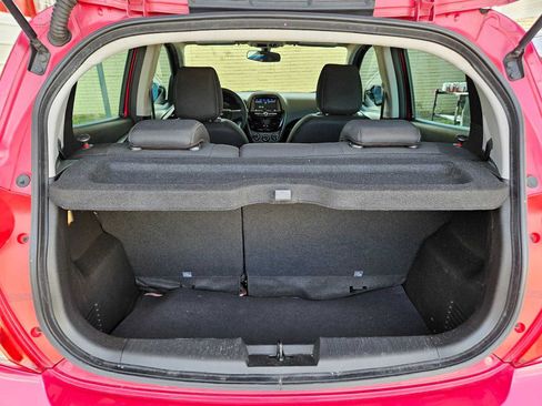 Used 2020 Chevrolet Spark LS FWD image 33