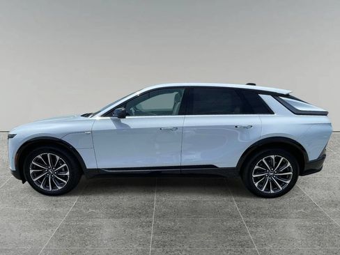 New 2026 Cadillac Lyriq Premium Sport AWD/4WD image 2