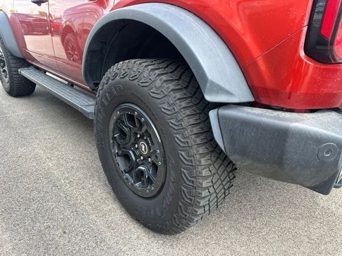 Used 2023 Ford Bronco Wildtrak AWD/4WD image 14