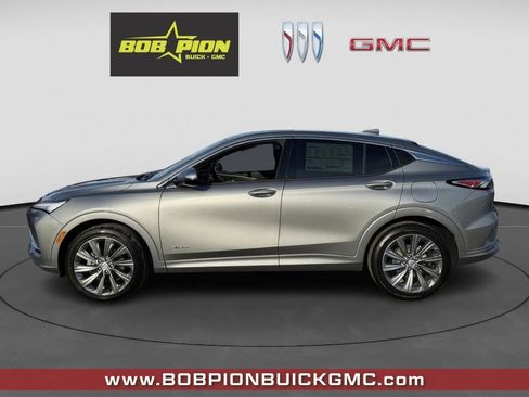 New 2026 Buick Envista Avenir image 3