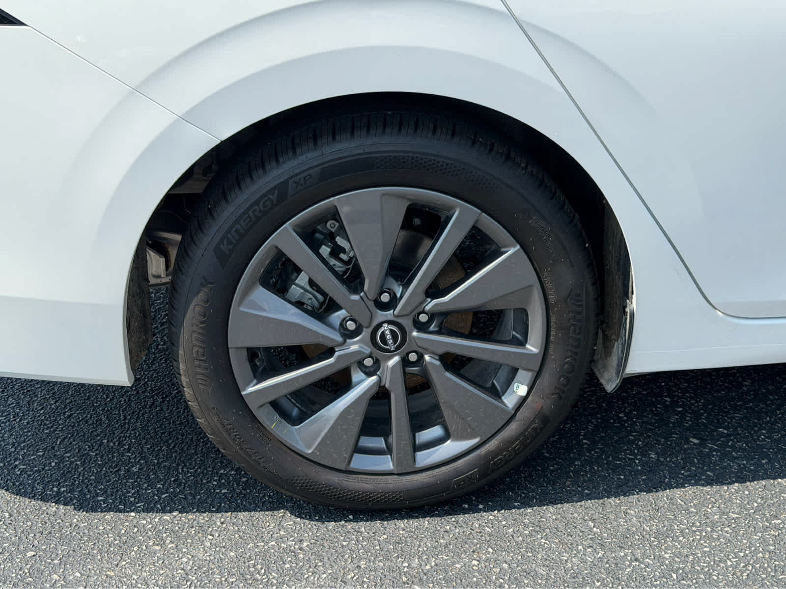 Used 2026 Nissan Sentra SL w/ Floor Mat Package FWD image 10