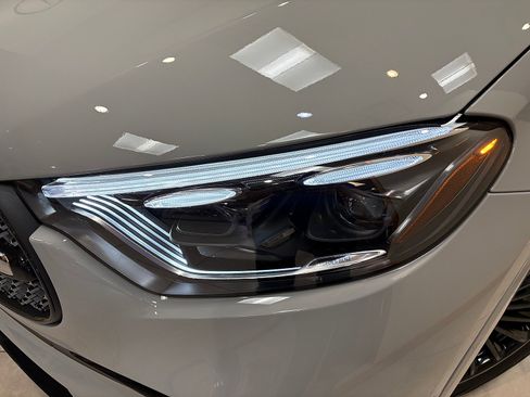 New 2027 Mercedes-Benz GLC 300 4MATIC image 7
