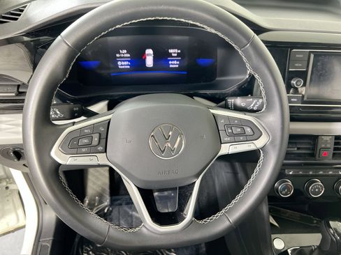 Used 2023 Volkswagen Taos S image 11