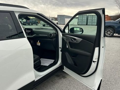 New 2025 Chevrolet Blazer LT w/ Midnight/Sport Edition image 45