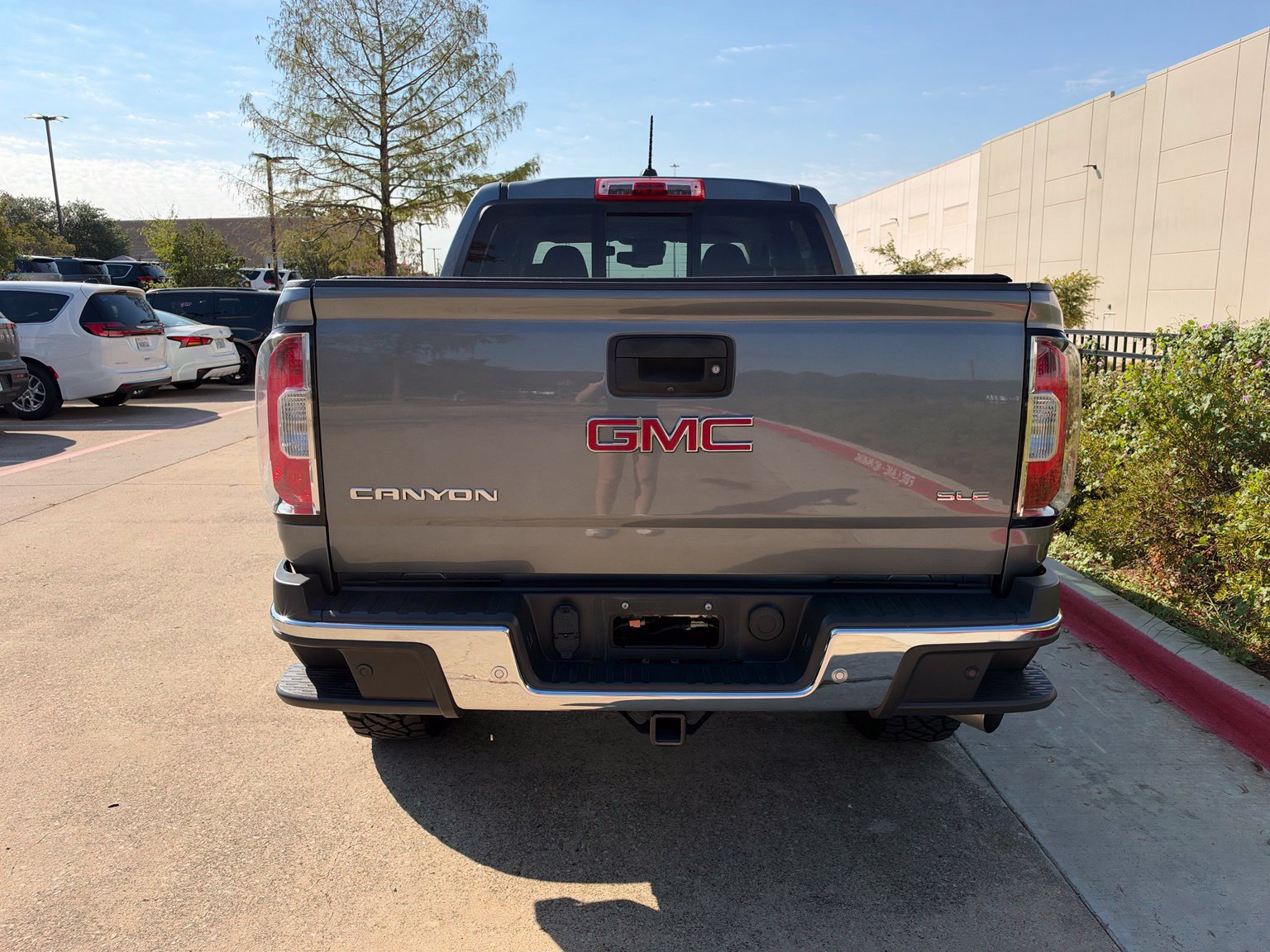 Used 2020 GMC Canyon SLE w/ Driver Alert Package AWD/4WD image 6