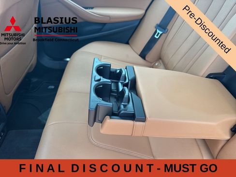 Used 2023 BMW 530i xDrive w/ Convenience Package AWD/4WD image 38