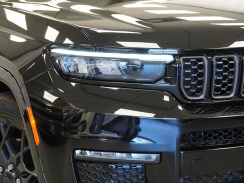 Used 2024 Jeep Grand Cherokee L Summit AWD/4WD image 39