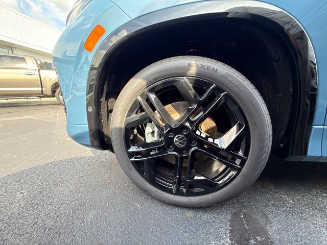 New 2026 Volkswagen Tiguan SE R-Line AWD/4WD image 5