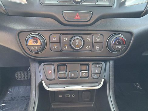 New 2026 GMC Terrain Elevation w/ Elevation Premium Package image 22