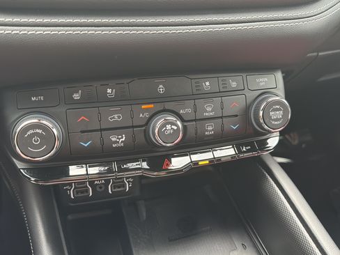 Used 2023 Dodge Durango SRT Hellcat AWD/4WD image 26