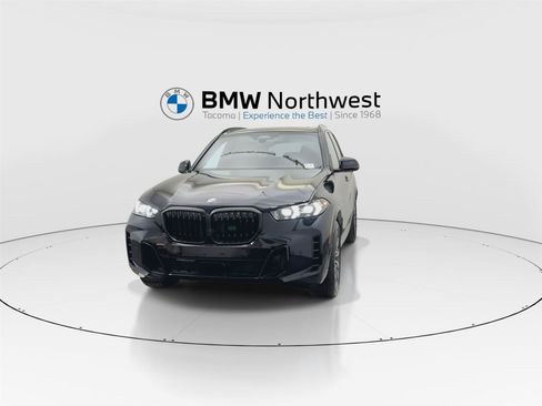New 2026 BMW X5 xDrive40i w/ M Sport Package AWD/4WD image 8