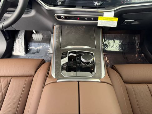 New 2026 BMW X5 xDrive40i w/ Climate Comfort Package image 15