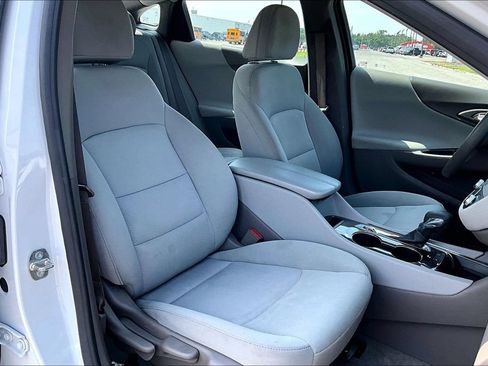 Used 2024 Chevrolet Malibu LT FWD image 7