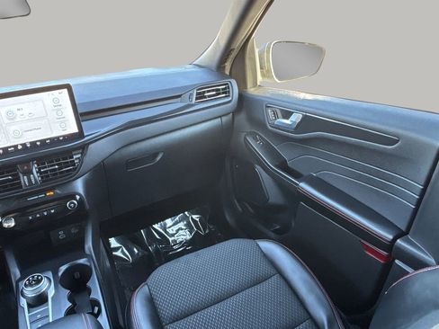 Used 2023 Ford Escape ST-Line w/ Tech Pack #1 image 16