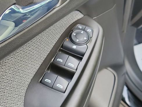 Used 2023 Chevrolet TrailBlazer LT w/ Convenience Package FWD image 19