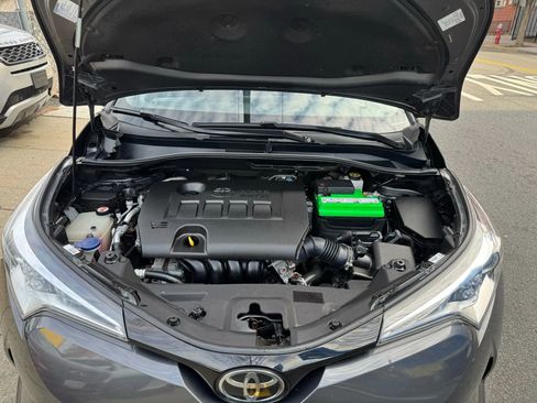 Used 2018 Toyota C-HR XLE image 15