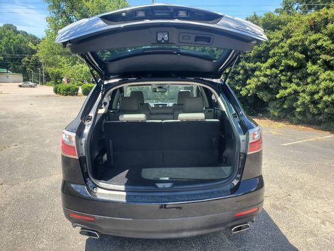 Used 2010 MAZDA CX-9 Grand Touring w/ Moonroof & Bose Audio Pkg FWD image 17
