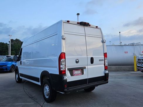 Used 2026 RAM ProMaster 2500 w/ Convenience Group FWD image 7