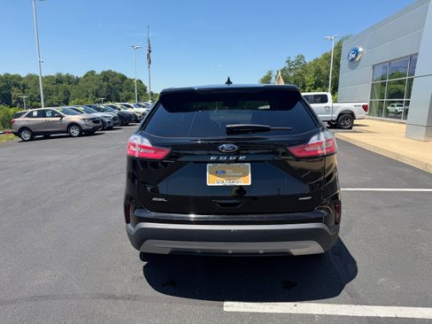 Certified 2023 Ford Edge SEL w/ Convenience Package AWD/4WD image 7