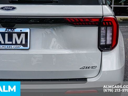 Used 2025 Ford Explorer ST-Line image 13