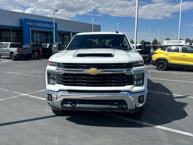 Used 2025 Chevrolet Silverado 2500 LT w/ Convenience Package AWD/4WD image 11