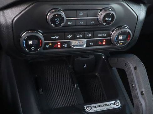 New 2026 Ford Bronco Outer Banks w/ Sasquatch Package image 31