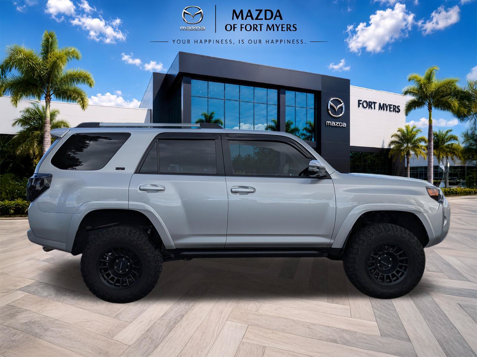 Used 2019 Toyota 4Runner SR5 Premium AWD/4WD image 3