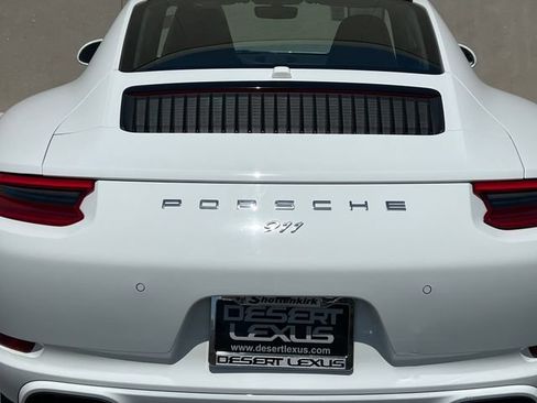 Used 2019 Porsche 911 Carrera RWD image 10