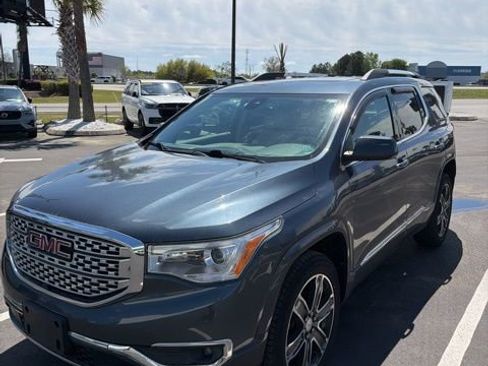 Used 2019 GMC Acadia Denali w/ Technology Package image 9
