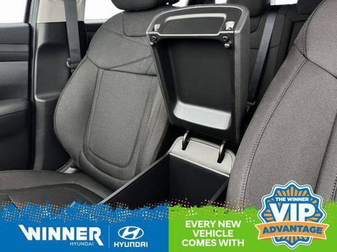 New 2026 Hyundai Tucson SE image 18