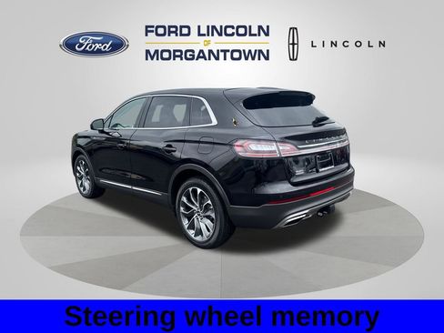 Used 2023 Lincoln Nautilus Reserve w/ Luxury Package AWD/4WD image 9