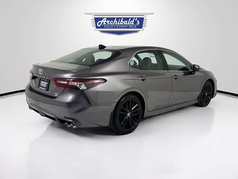 Used 2022 Toyota Camry XSE AWD/4WD image 8