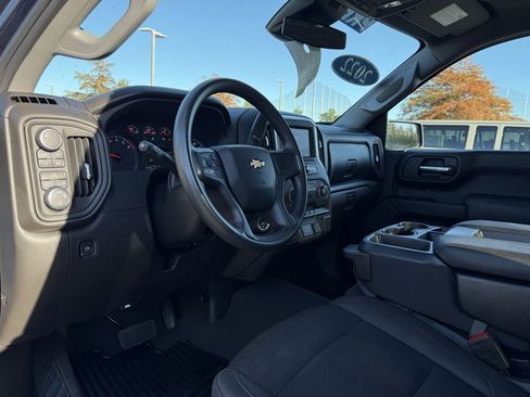 Used 2022 Chevrolet Silverado 1500 Custom image 10