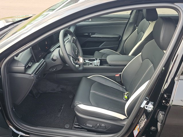 New 2026 Kia K5 GT-Line FWD image 4