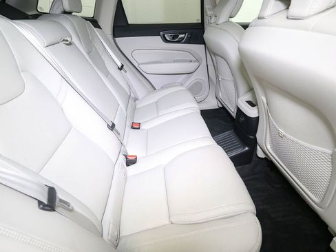 Used 2022 Volvo XC60 T8 Inscription w/ Advanced Package AWD/4WD image 25
