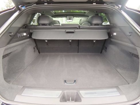 Used 2024 Cadillac Lyriq Sport RWD image 40