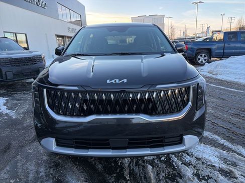 New 2026 Kia Carnival LX image 3