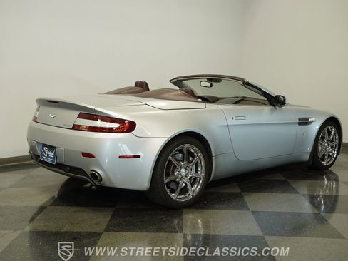 Used 2008 Aston Martin V8 Vantage Roadster image 17