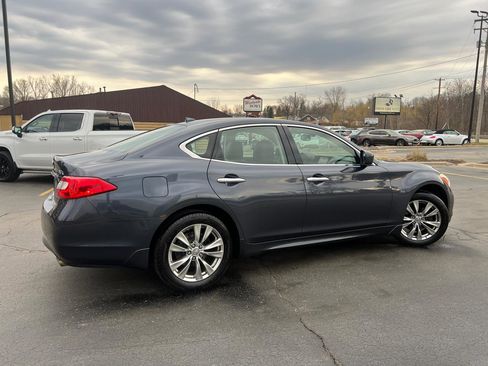 Used 2011 INFINITI M37 x w/ Premium Pkg image 8