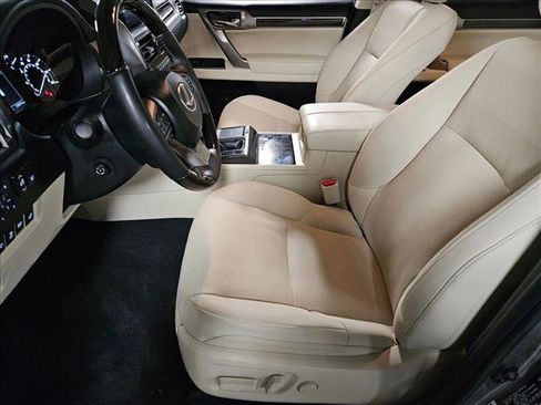 Used 2023 Lexus GX 460 Premium image 17