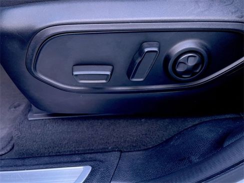 Used 2024 Jeep Grand Cherokee Overland image 12