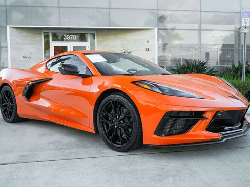 Used 2023 Chevrolet Corvette Stingray Premium Cpe w/ 3LT image 3