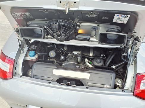 Used 2009 Porsche 911 Cabriolet image 15